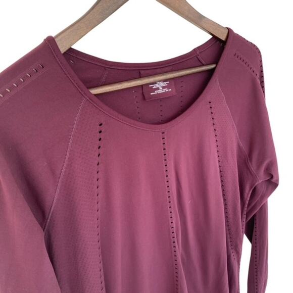 Athleta Maroon Long Sleeve Workout Top - XL - Picture 2 of 4